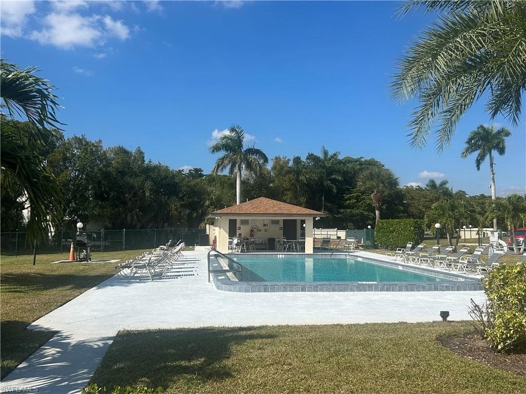 13118 Feather Sound DR # 204, FORT MYERS FL 33919-15