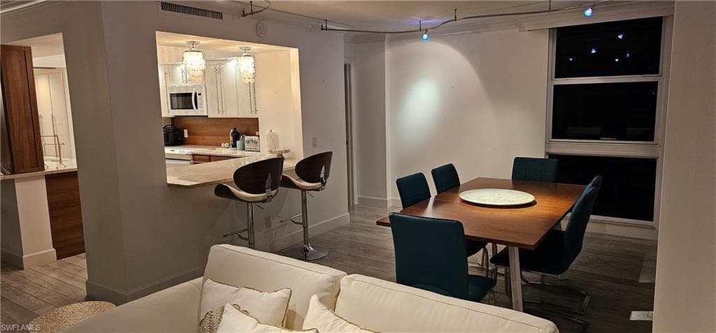 10691 Gulf Shore DR E # 1101, NAPLES FL 34108-5