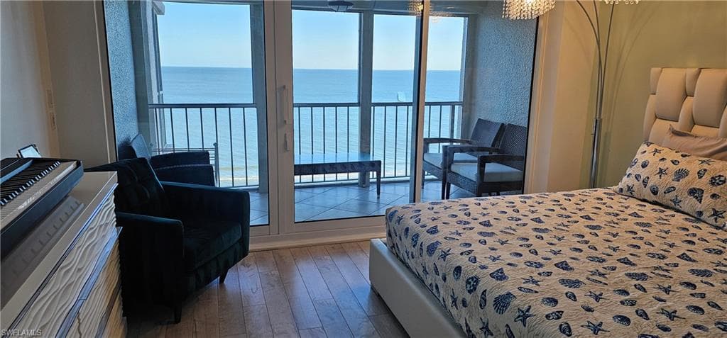 10691 Gulf Shore DR E # 1101, NAPLES FL 34108-11