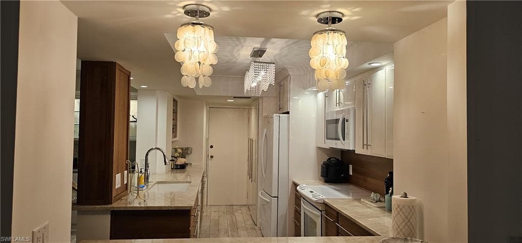 10691 Gulf Shore DR E # 1101, NAPLES FL 34108-4