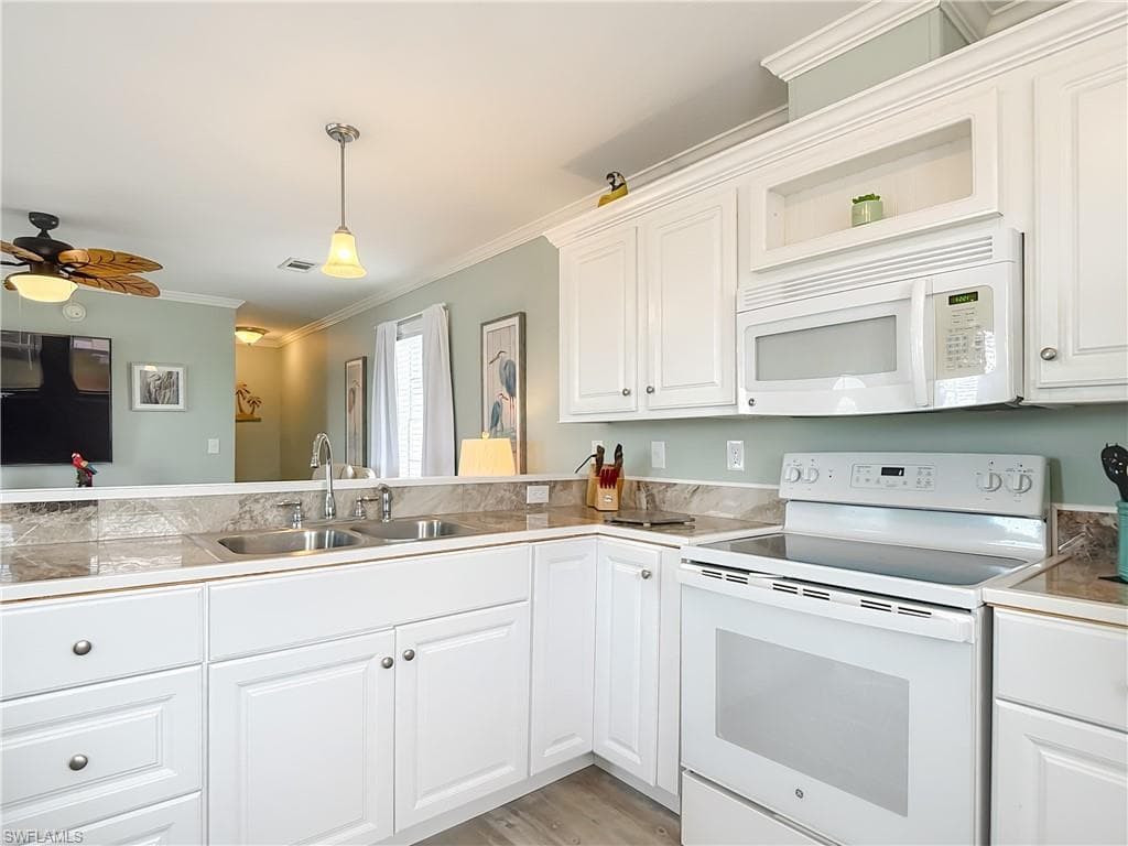 16 Helen LN-10