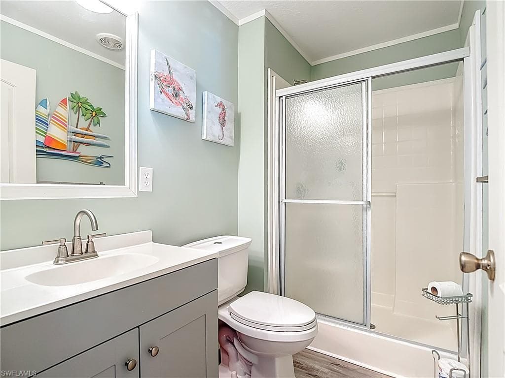 16 Helen LN-18
