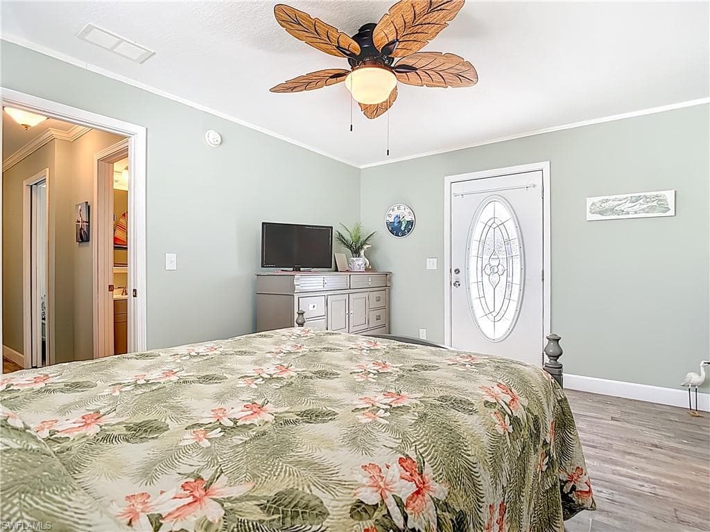 16 Helen LN-24