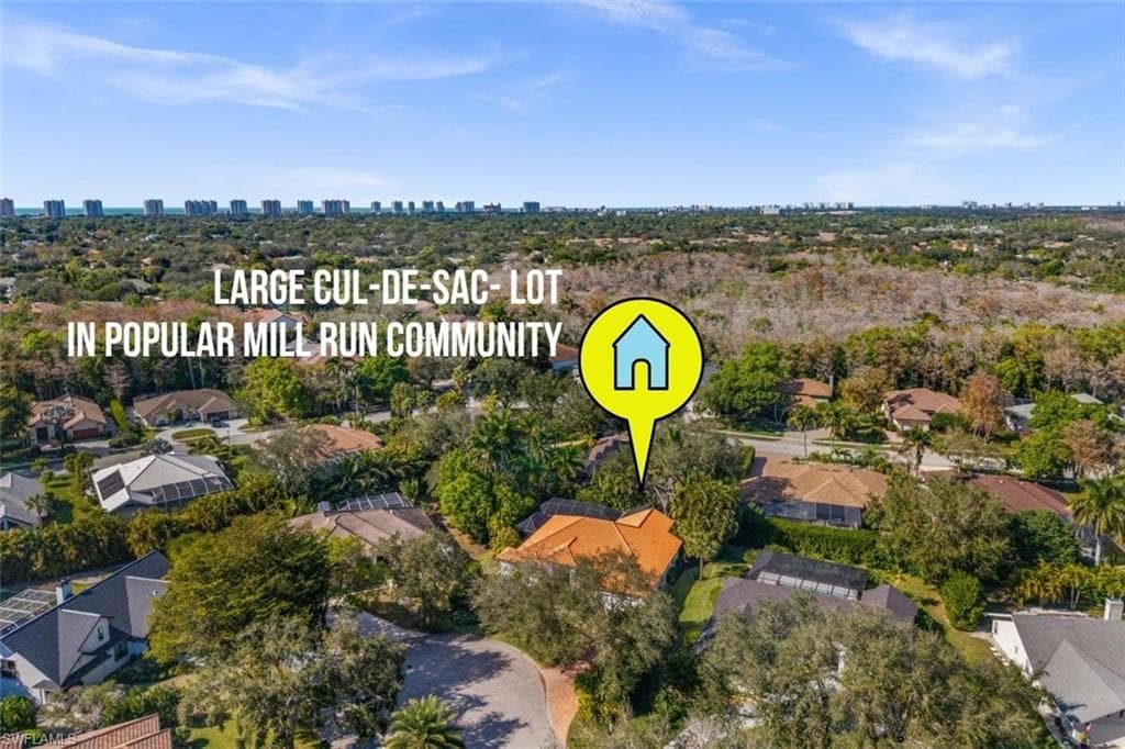 1923 Blackstone CIR, NAPLES FL 34109-1