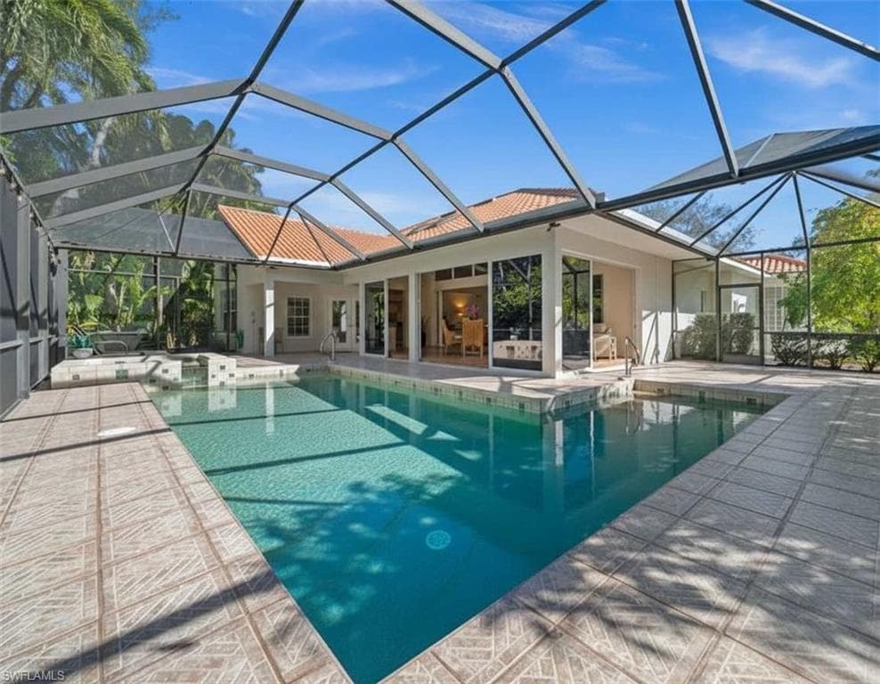 1923 Blackstone CIR, NAPLES FL 34109-4