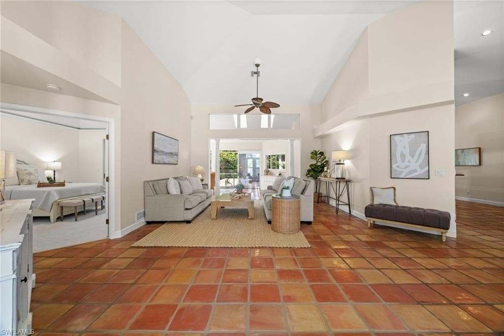 1923 Blackstone CIR, NAPLES FL 34109-10