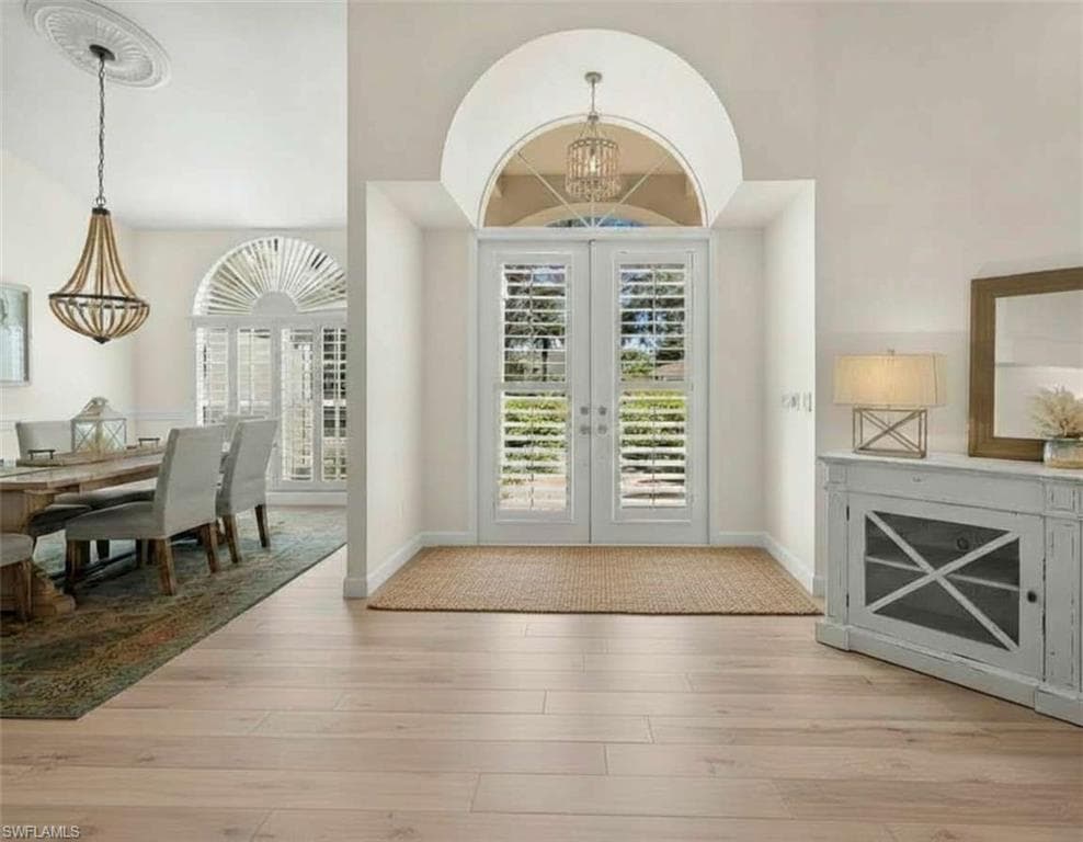 1923 Blackstone CIR, NAPLES FL 34109-7