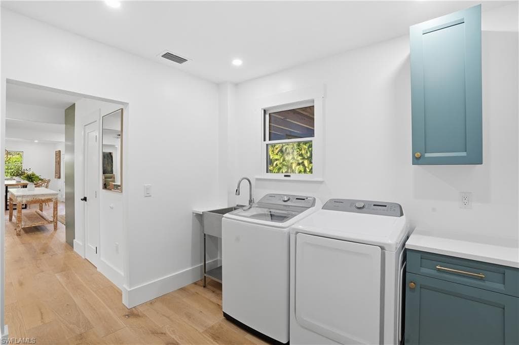 6260 Waxmyrtle WAY, NAPLES FL 34109-13