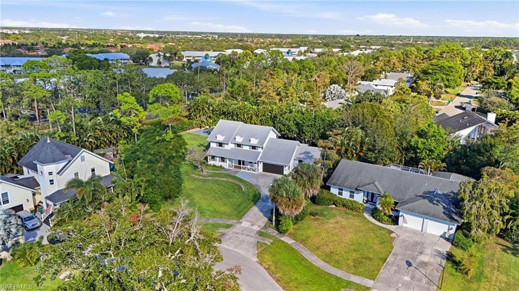 6260 Waxmyrtle WAY, NAPLES FL 34109-36