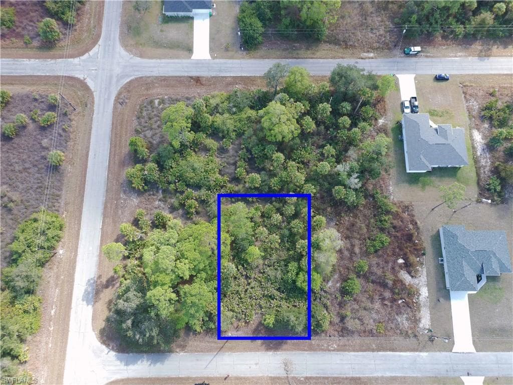 315 IVANHOE AVE Banyan Village-6
