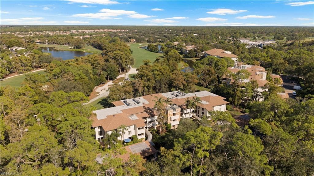 100 Wyndemere WAY # A203, NAPLES FL 34105-19