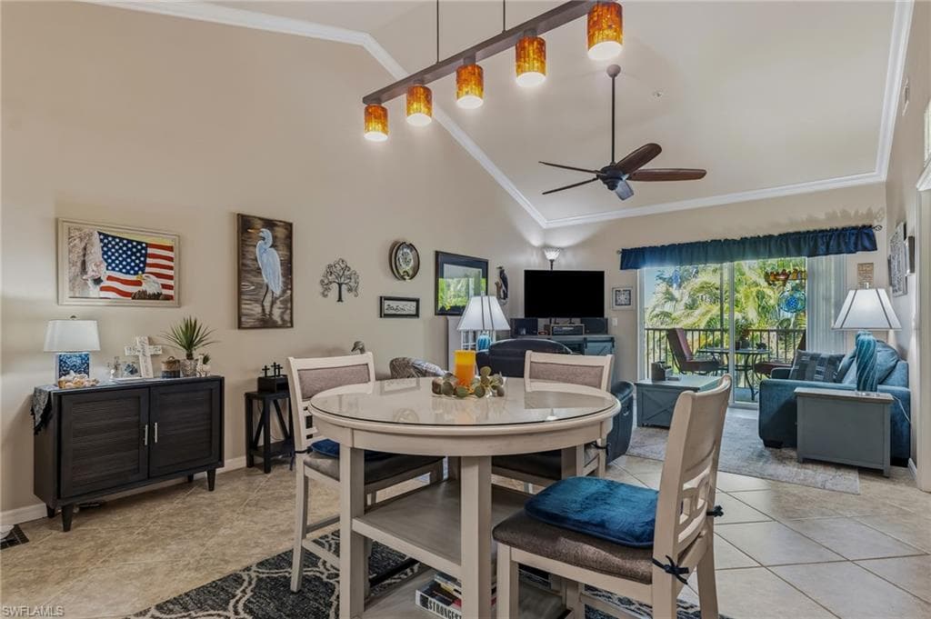 1076 Winding Pines CIR # 206, CAPE CORAL FL 33909-2