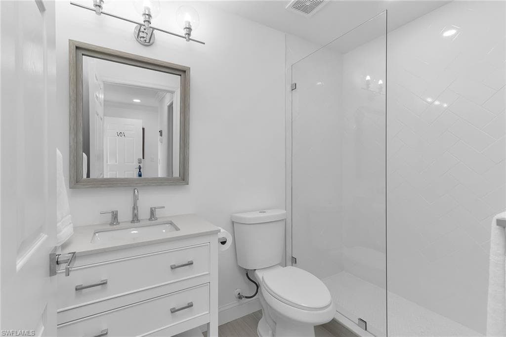 700 Saratoga CIR B-101-15