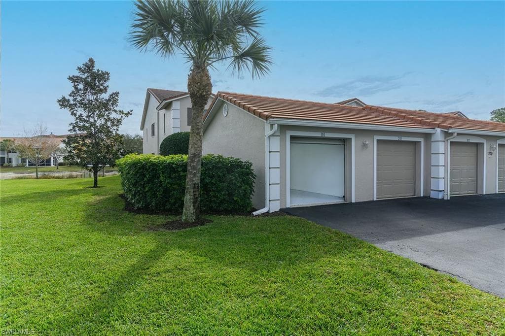 700 Saratoga CIR B-101-25