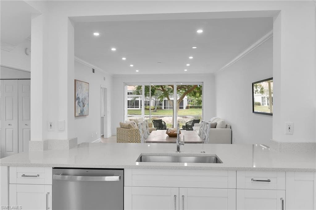 700 Saratoga CIR B-101-2