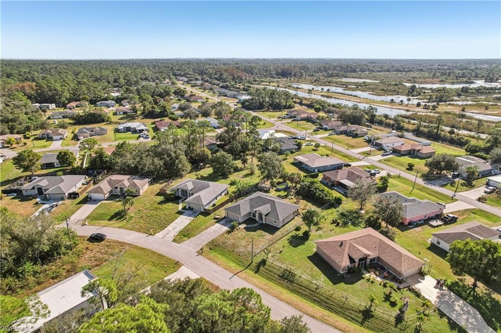 1910 Lorna AVE, LEHIGH ACRES FL 33972-42