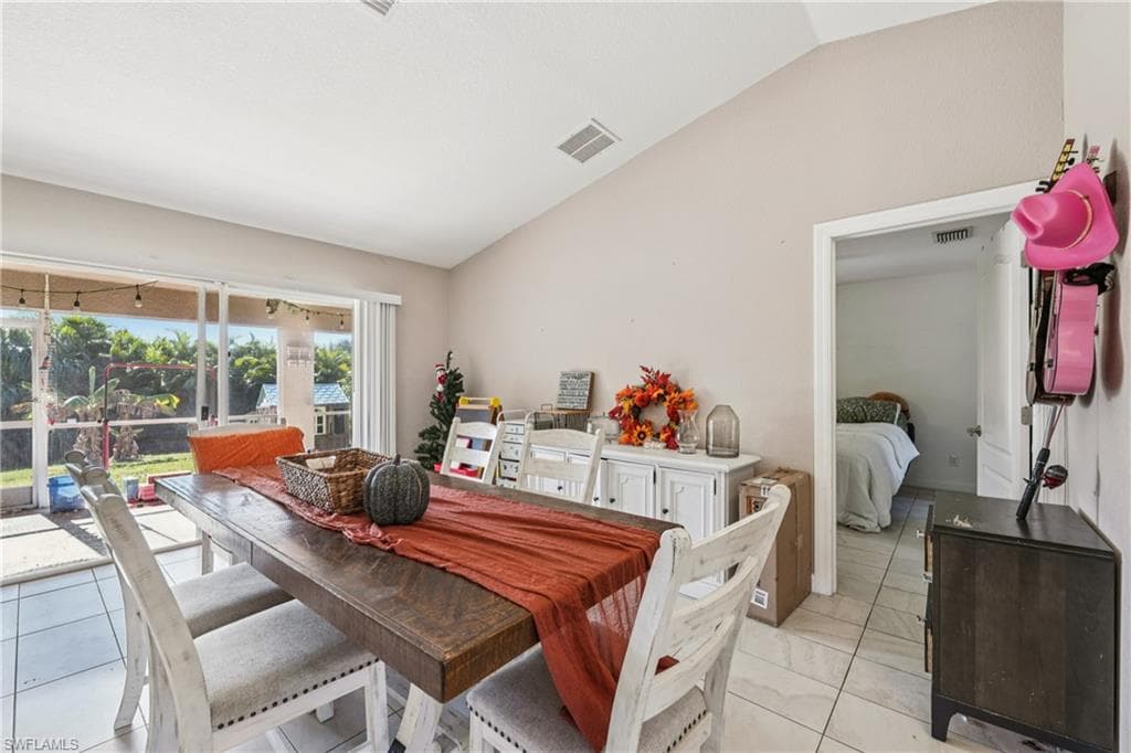 1910 Lorna AVE, LEHIGH ACRES FL 33972-6