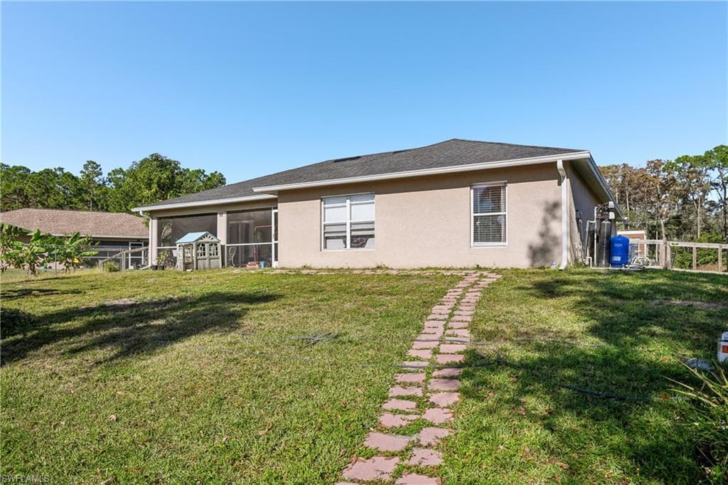 1910 Lorna AVE, LEHIGH ACRES FL 33972-27