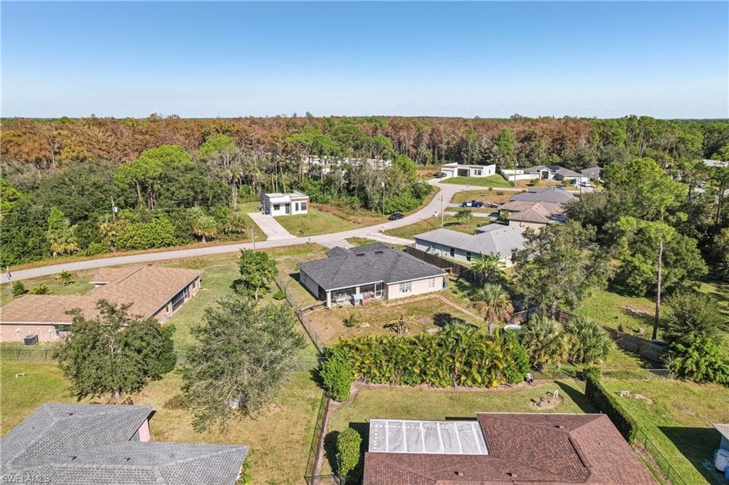 1910 Lorna AVE, LEHIGH ACRES FL 33972-34