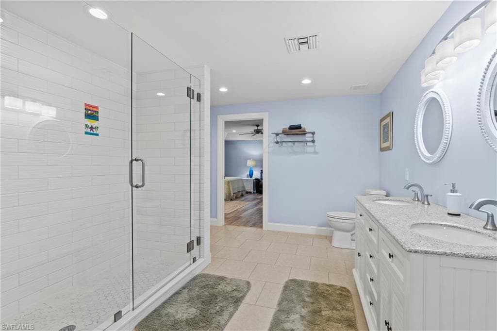 2569 Outrigger LN, NAPLES FL 34104-16