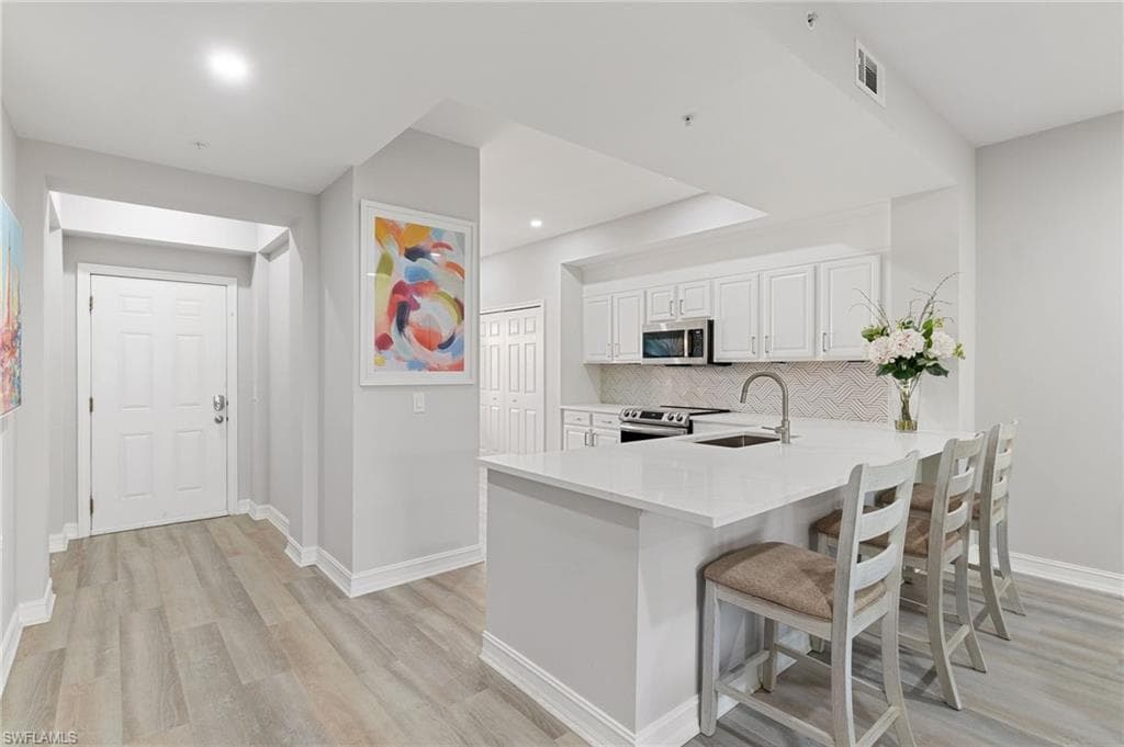 20930 Island Sound CIR # 203, ESTERO FL 33928-2