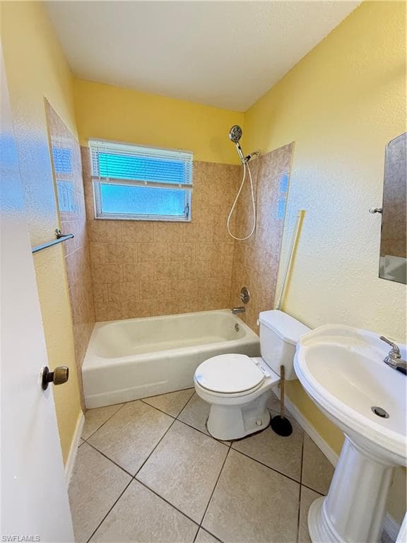 107 California RD, LEHIGH ACRES FL 33936-5