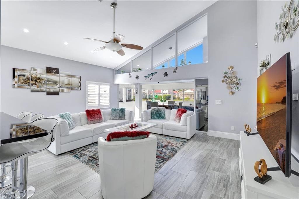 159 Lady Palm DR, NAPLES FL 34104-4