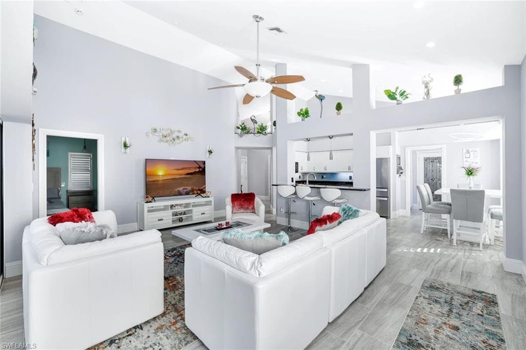 159 Lady Palm DR, NAPLES FL 34104-3