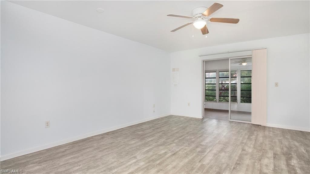 600 Valley Stream DR # I, NAPLES FL 34113-16