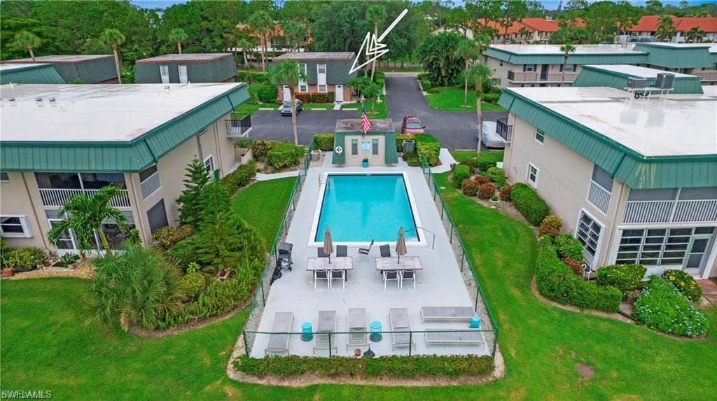 600 Valley Stream DR # I, NAPLES FL 34113-20