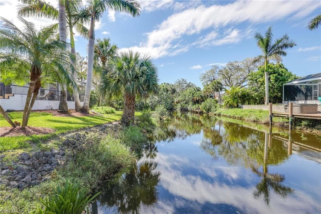 428 Sharwood DR, NAPLES FL 34110-34