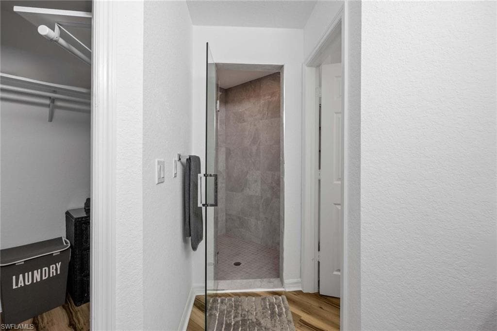 428 Sharwood DR, NAPLES FL 34110-19