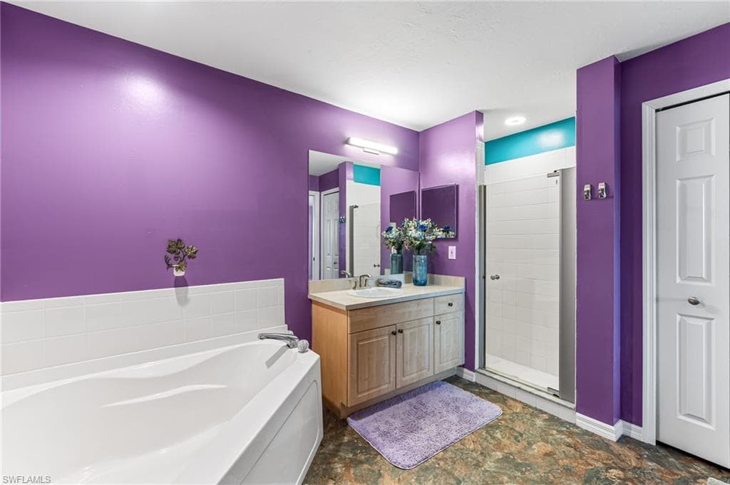 11580 Forest Mere DR, BONITA SPRINGS FL 34135-21