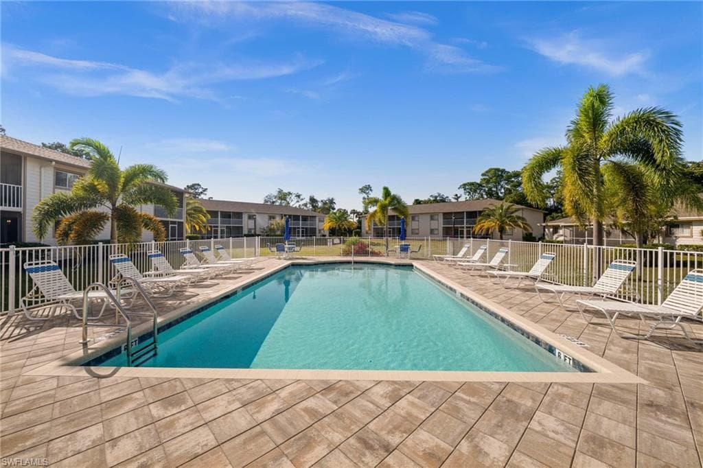 2346 Naples Trace CIR # 2, NAPLES FL 34109-25