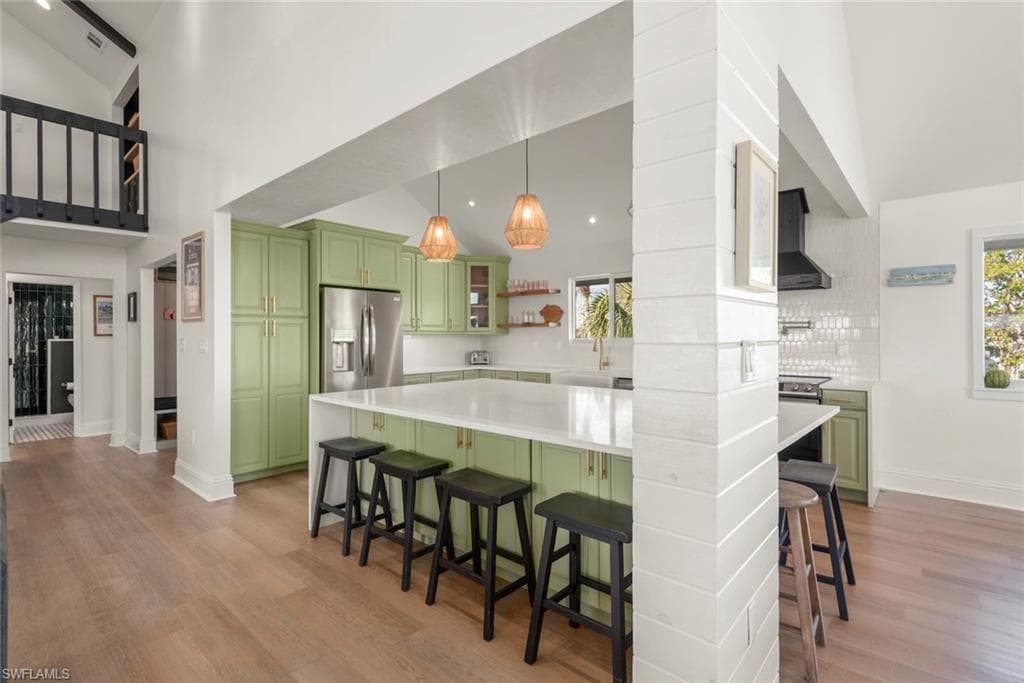 9127 Mockingbird DR, SANIBEL FL 33957-12