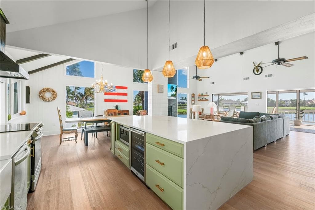 9127 Mockingbird DR, SANIBEL FL 33957-11