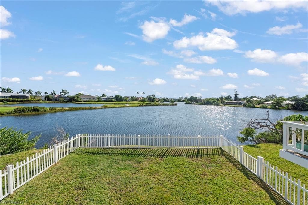 9127 Mockingbird DR, SANIBEL FL 33957-40