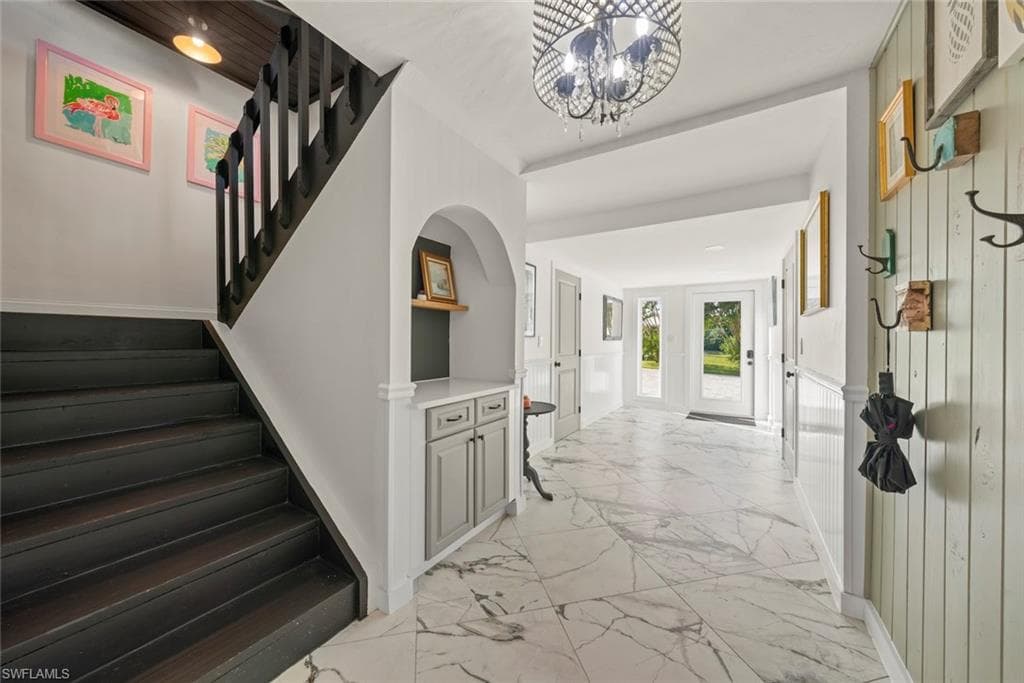 9127 Mockingbird DR, SANIBEL FL 33957-3