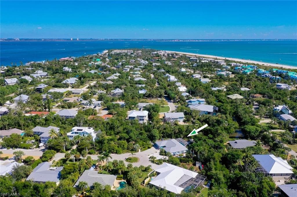 1076 Captains Walk ST, SANIBEL FL 33957-48