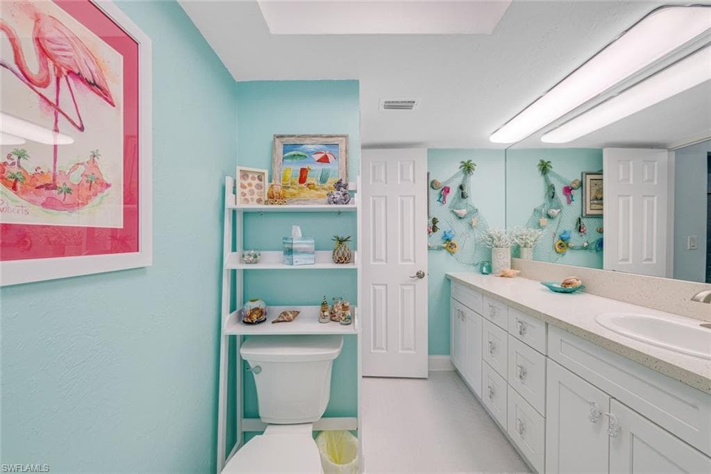 1076 Captains Walk ST, SANIBEL FL 33957-36