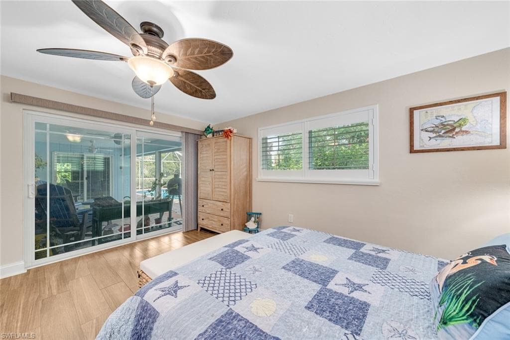 1076 Captains Walk ST, SANIBEL FL 33957-28