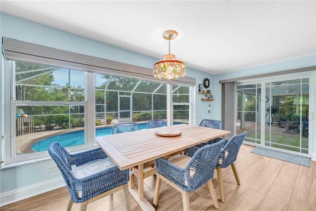 1076 Captains Walk ST, SANIBEL FL 33957-7