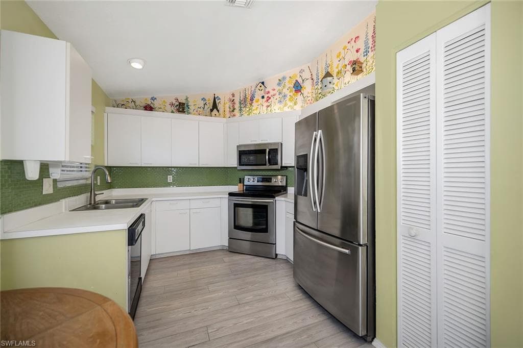 628 Woodshire LN # G12, NAPLES FL 34105-6