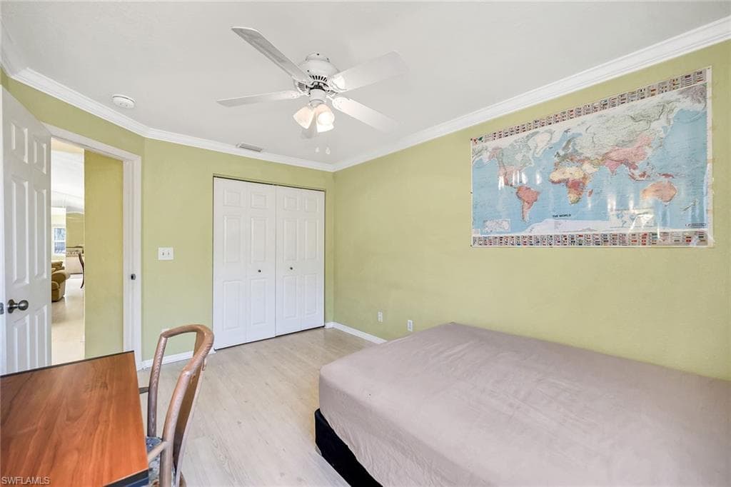 628 Woodshire LN # G12, NAPLES FL 34105-27