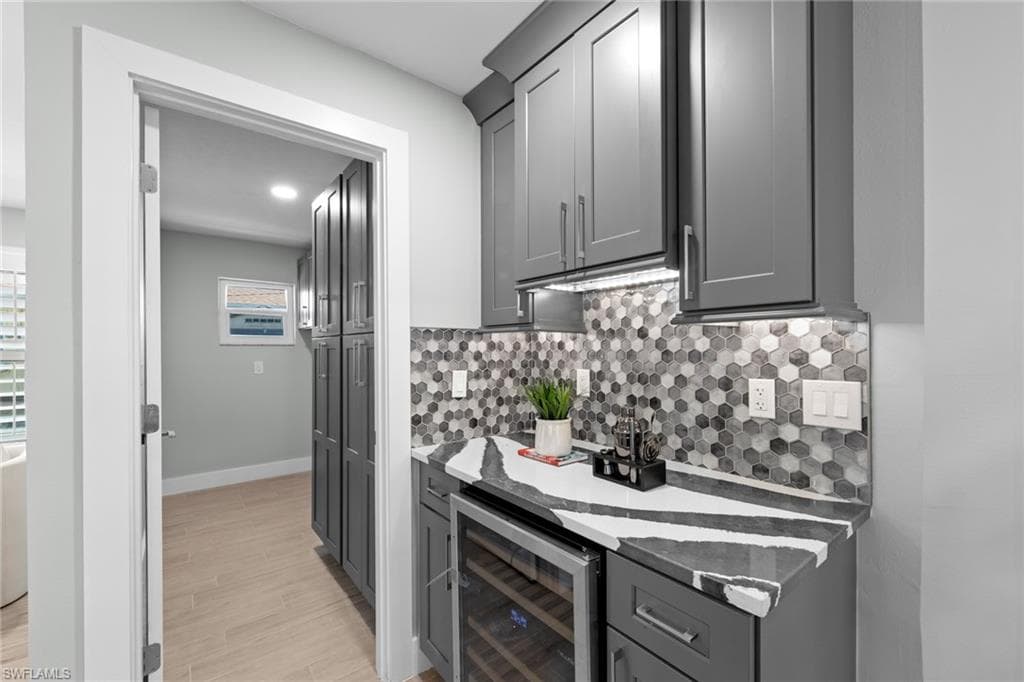 6248 Plumosa AVE, FORT MYERS FL 33908-18