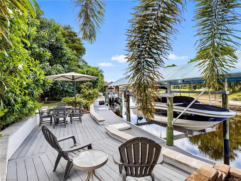 5812 Silvery LN, FORT MYERS FL 33919-37