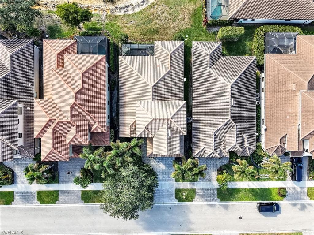 1365 Serrano CIR, NAPLES FL 34105-2