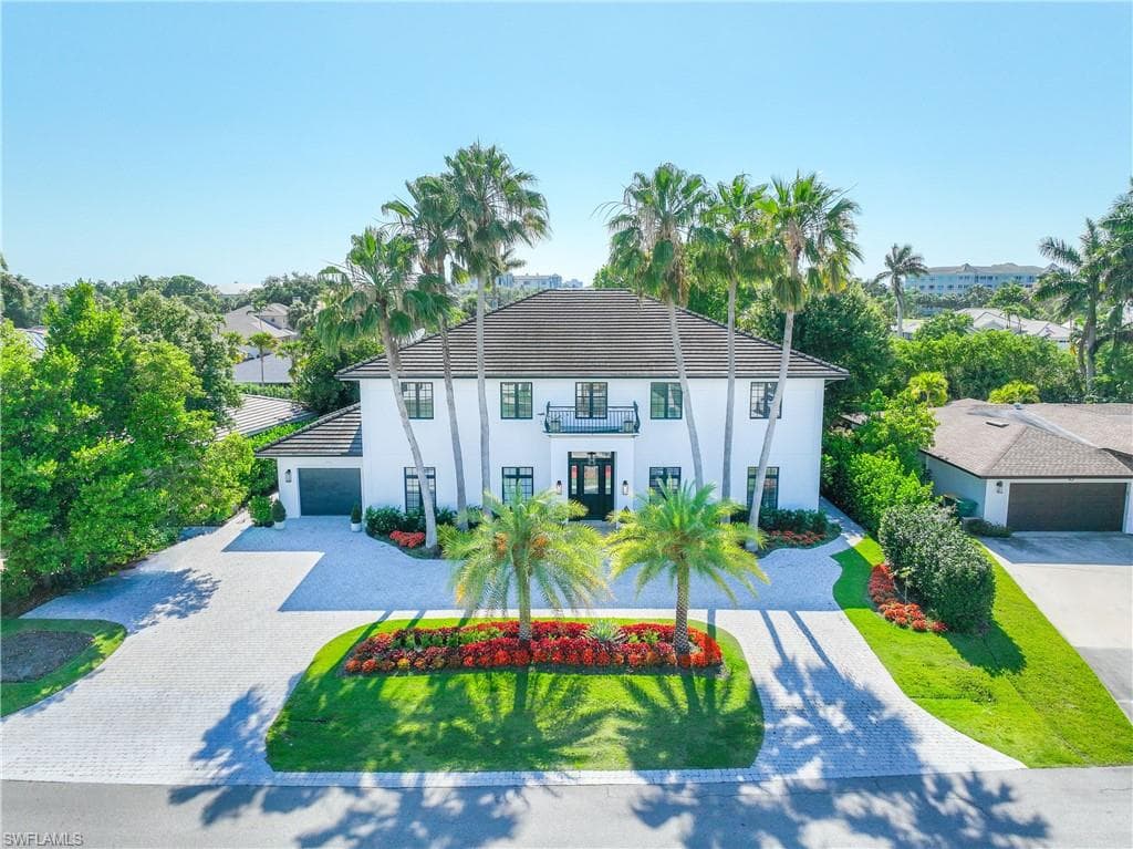 55 E Burning Tree DR, NAPLES FL 34105-3