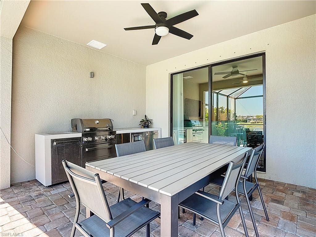 2085 Yellowfin CIR, NAPLES FL 34114-38