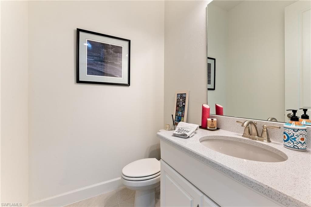 9653 Montelanico LOOP # 202, NAPLES FL 34119-22